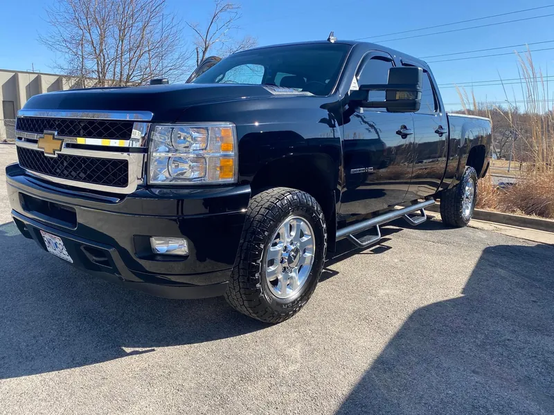 Black pickup truck - exterior after detailing