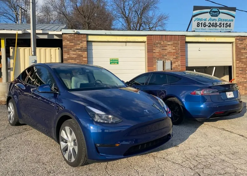 Blue SUV - exterior after detailing