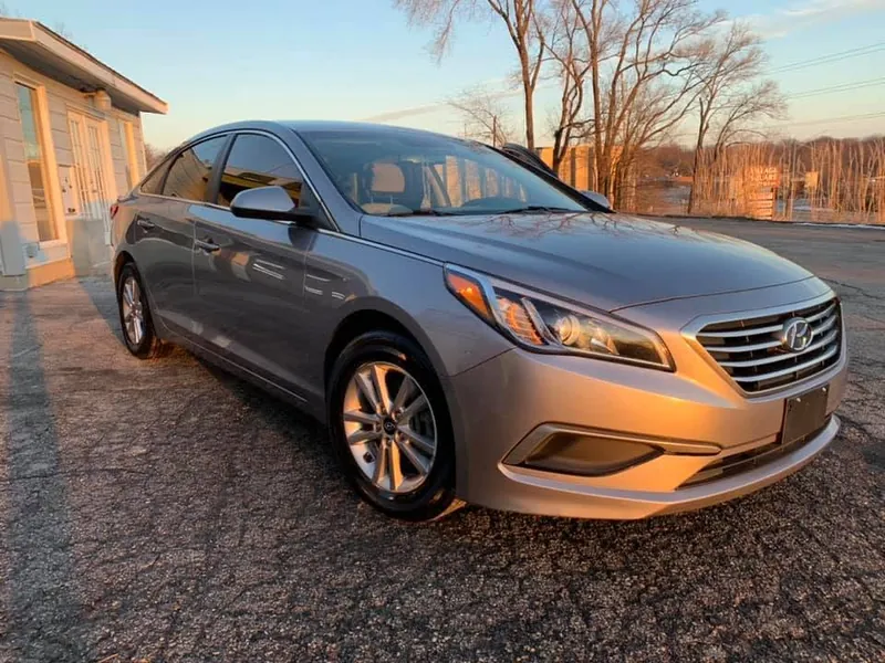 Gray sedan - exterior after detailing