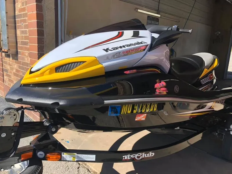 Yellow jet ski / PWC - exterior after detailing