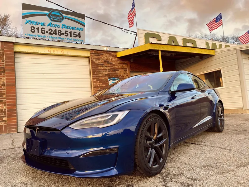 Blue sedan - exterior after detailing