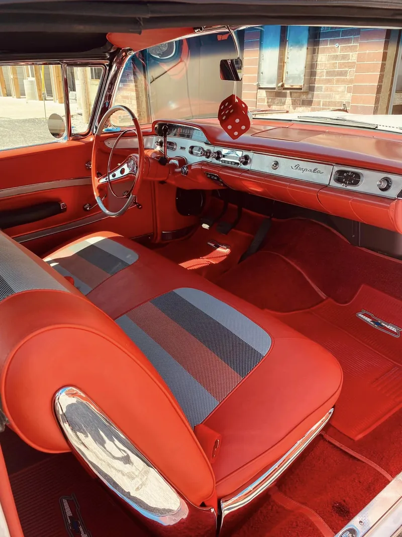 Red classic car (1958) - interior detail